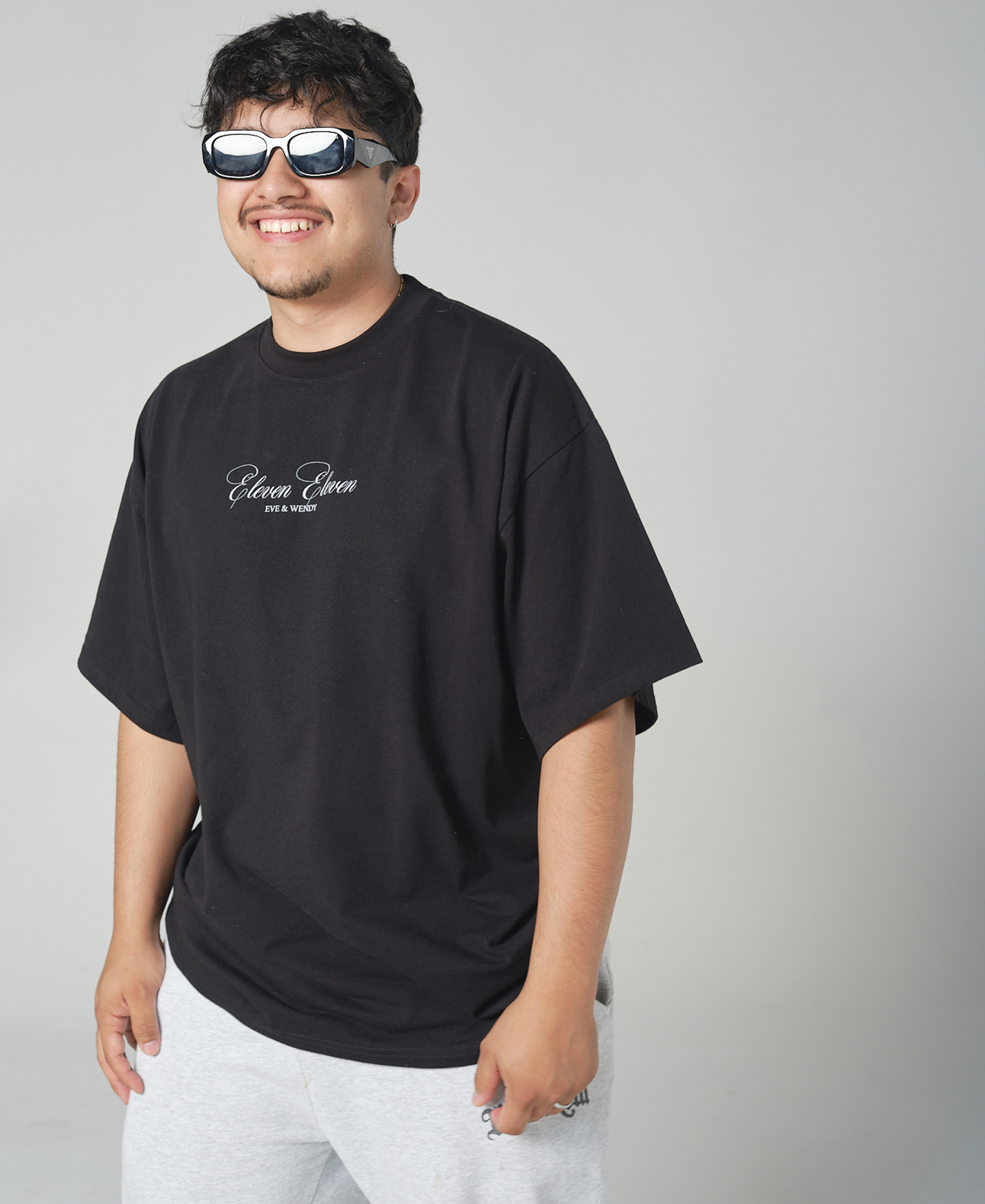 ELEVEN ELEVEN OVERSIZED TEE (BLACK)